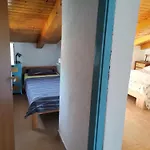 아파트 Apartmani Omisalj 오미살즈