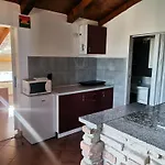 Apartmani Omisalj 오미살즈