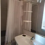 Apartmani Omisalj 아파트 오미살즈