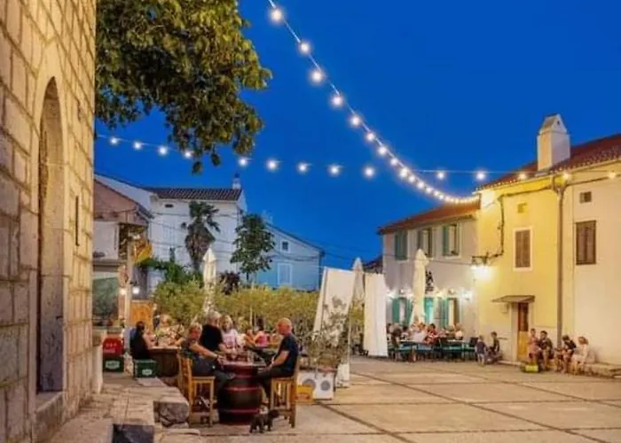 דירה Apartmani Omisalj