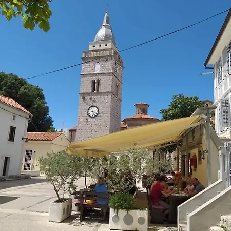 Apartmani Omisalj * Omišalj