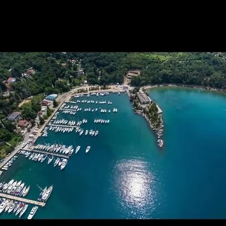 Apartament Apartmani Omisalj *