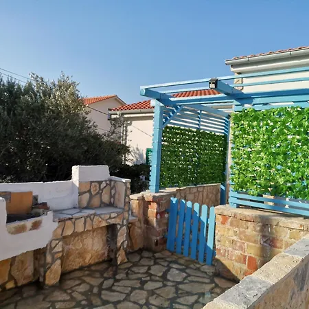 Apartmani Omisalj *
