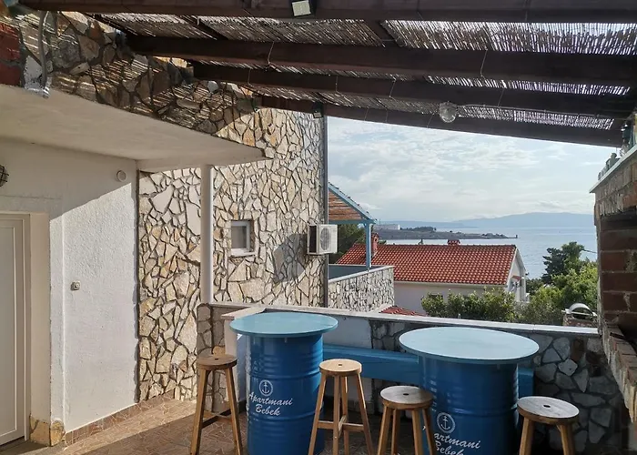 Daire Apartmani Omisalj *