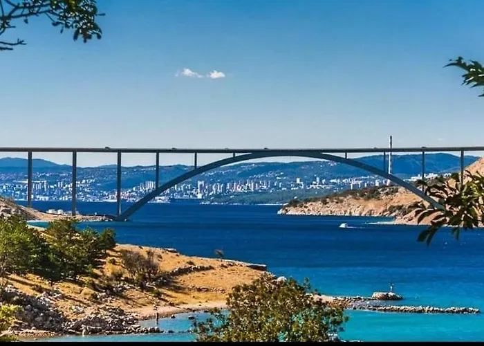 Apartmani Omisalj Daire *