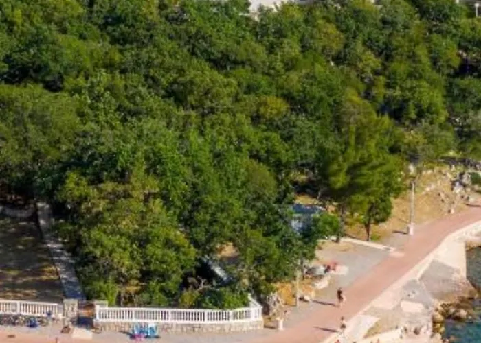 Apartmani Omisalj Омишаль