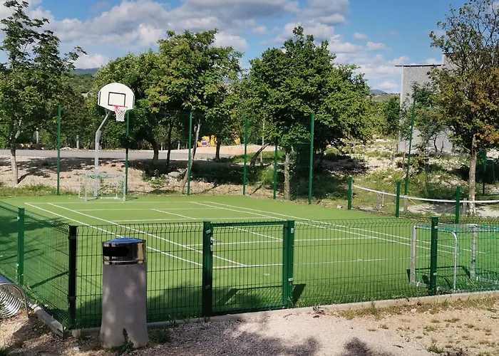 Apartmani Omisalj Daire *