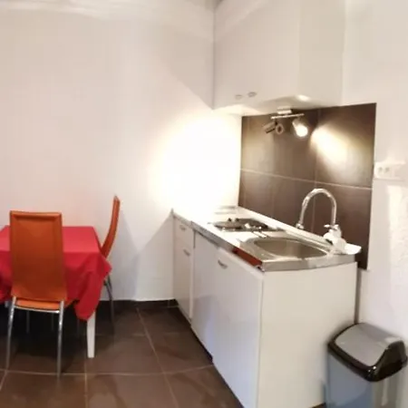 Apartmani Omisalj * Omišalj